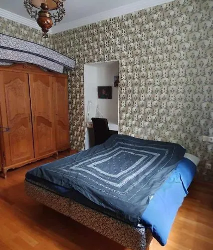 Apartamento Cozy On The Town Hall Square