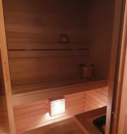 شقة Cozy On The Town Hall Square